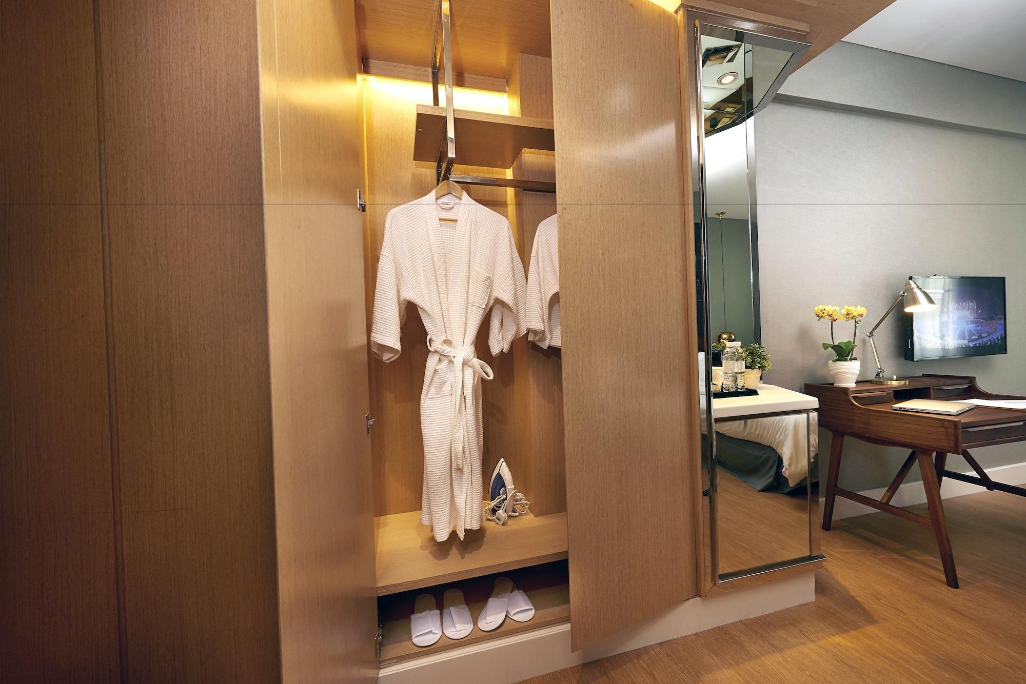 Kingwood Boutique Hotel Miri Bagian luar foto