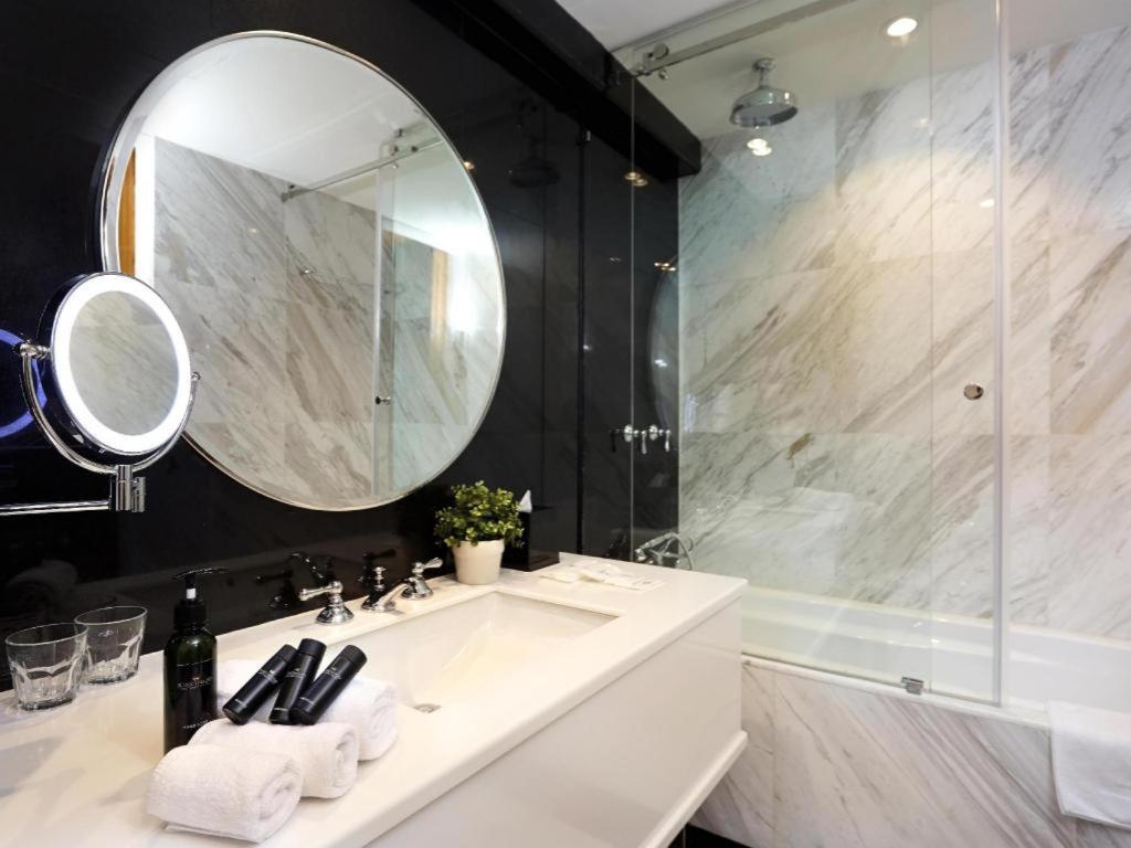 Kingwood Boutique Hotel Miri Bagian luar foto