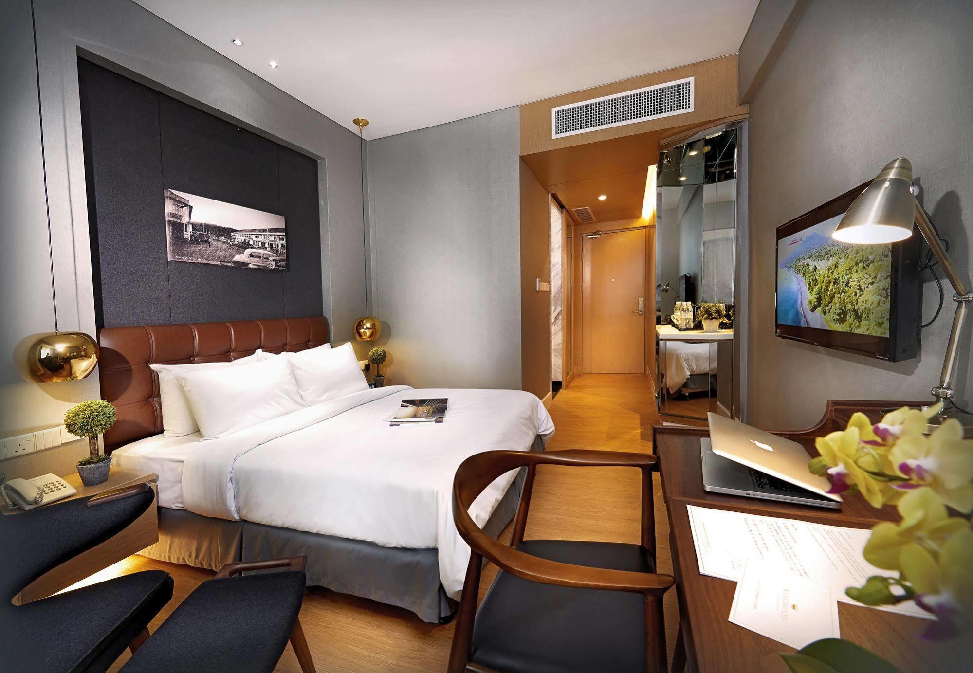 Kingwood Boutique Hotel Miri Bagian luar foto