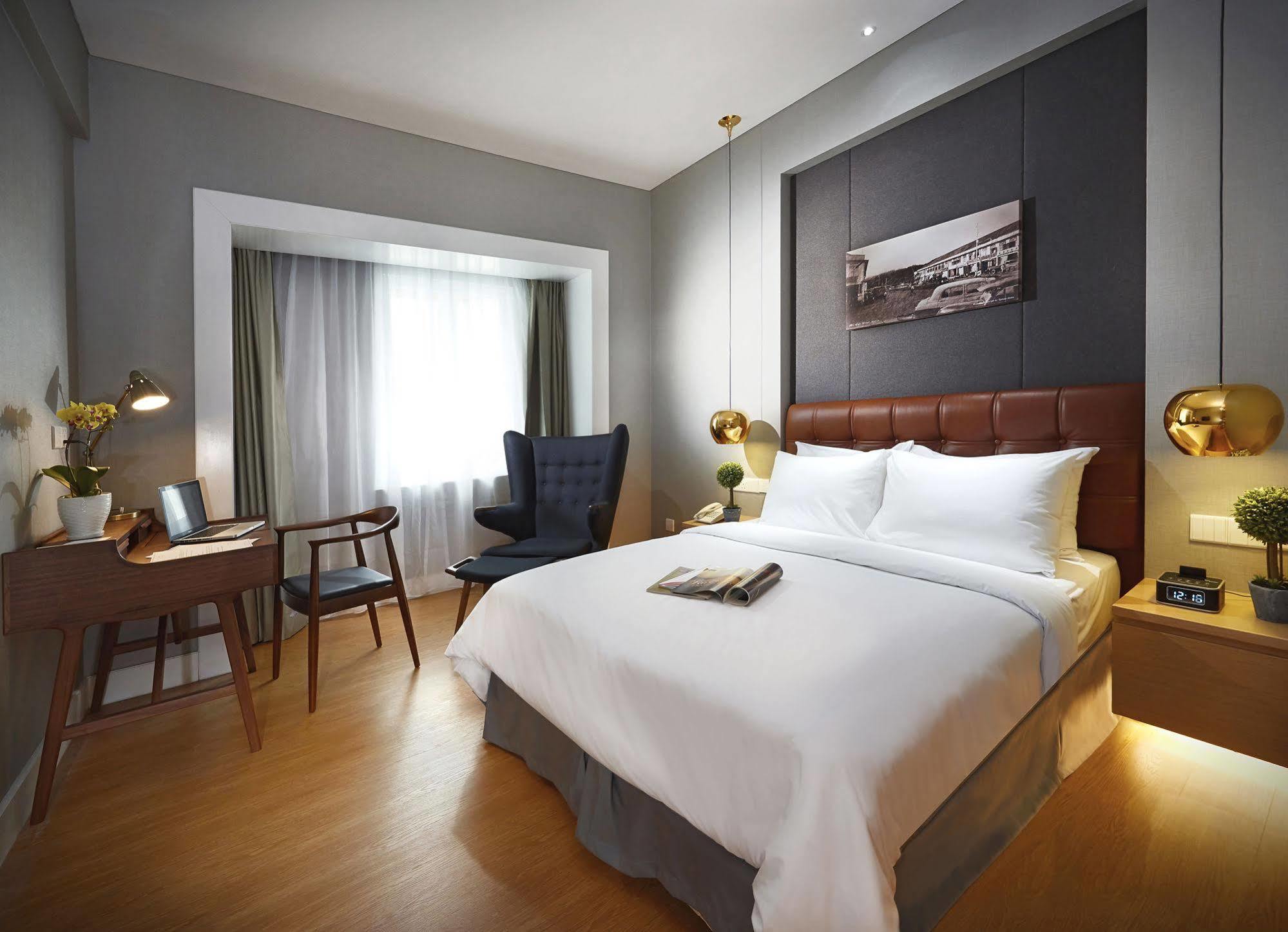 Kingwood Boutique Hotel Miri Bagian luar foto