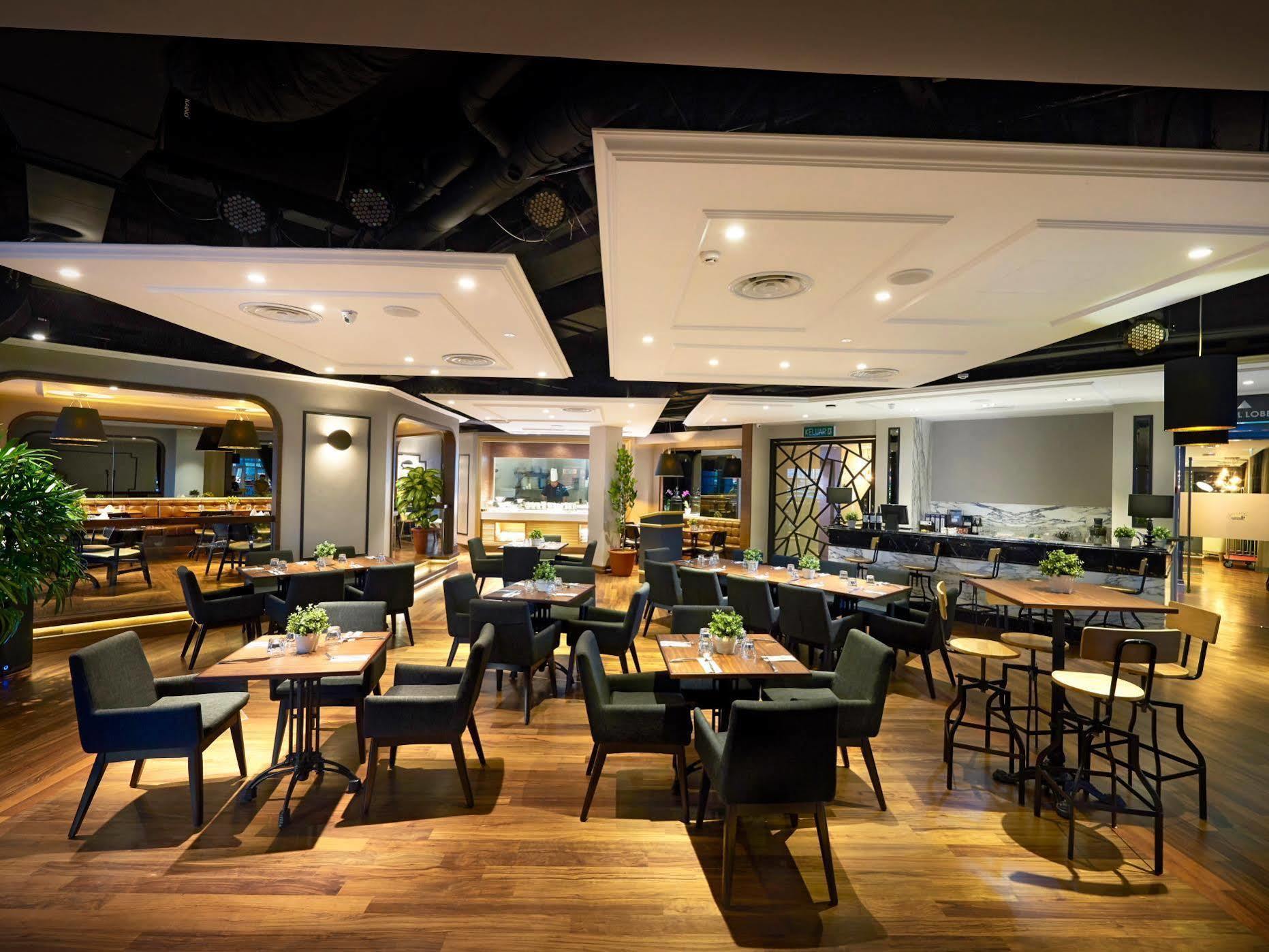 Kingwood Boutique Hotel Miri Bagian luar foto